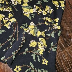 Who What Wear Floral Flare Skirt Size 4